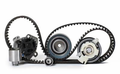 Courroie de distribution Mercedes classe C : quand la changer ?