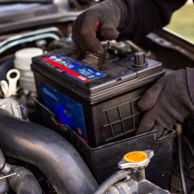 Batterie Peugeot Partner : comment choisir et quel prix ?
