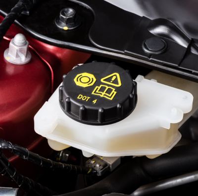 Liquide embrayage : quels symptômes et que faire ?