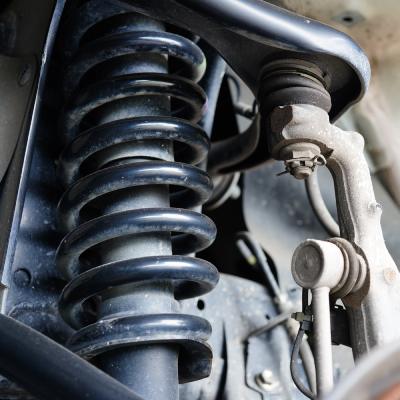 Suspension de la voiture : que faire et quel prix ?