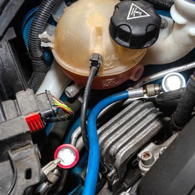 Vis de purge du liquide de refroidissement : que faire ?
