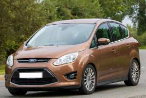 Courroie de distribution Ford C Max : quand la changer et à quel prix ?